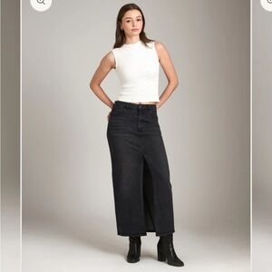 Taylor made Toulouse Denim Maxi Skirt - Washed Black